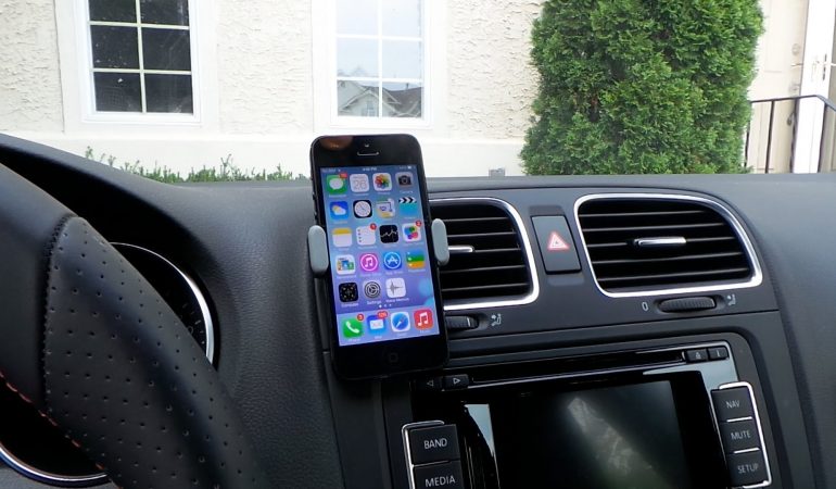 migliori supporti auto per smartphone